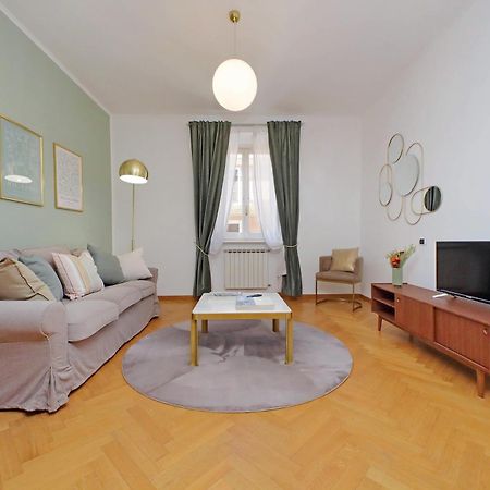 Ych-Comfortable 2 Bedrooms Flat Near Colosseum 로마 외부 사진
