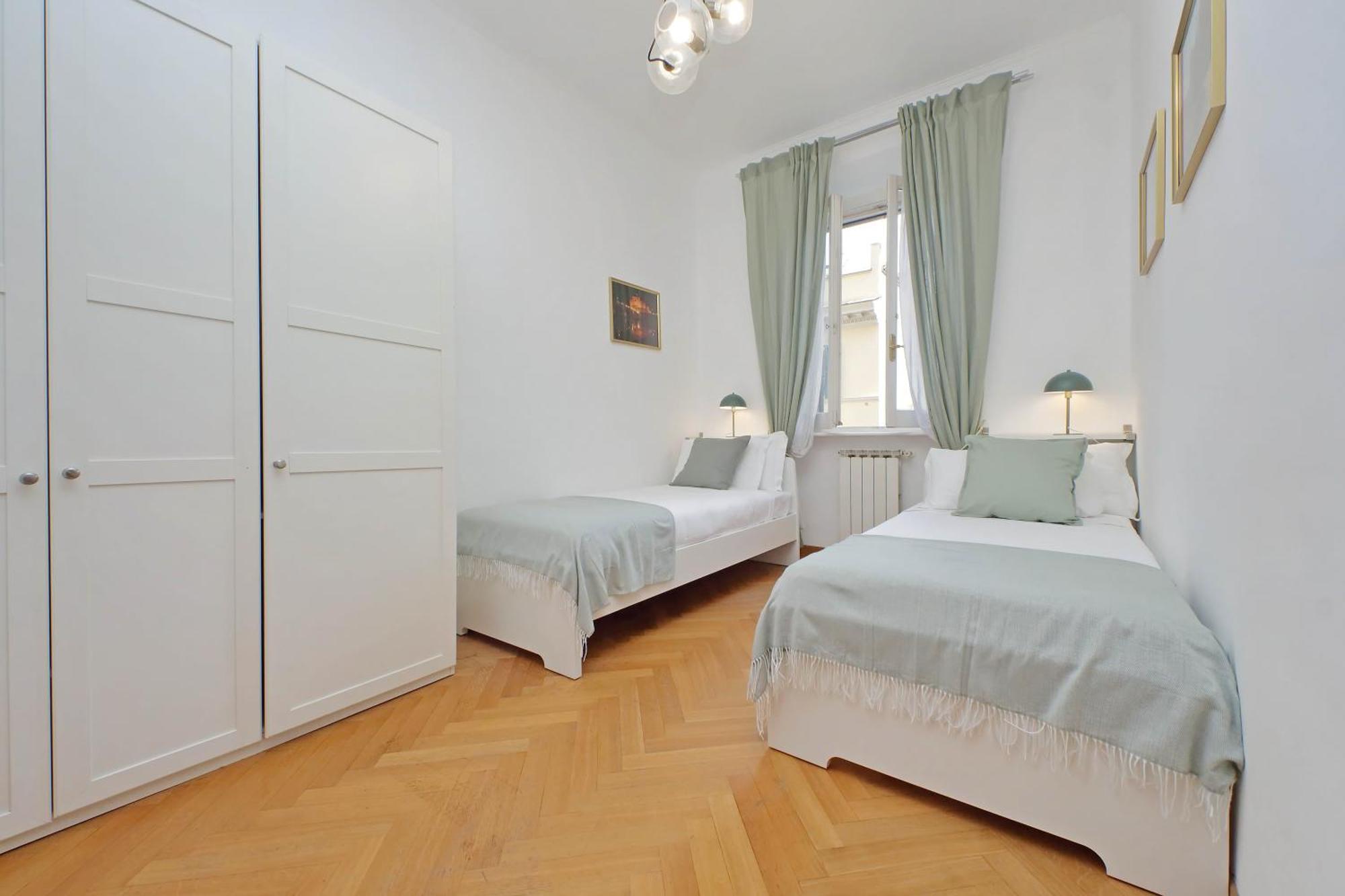 Ych-Comfortable 2 Bedrooms Flat Near Colosseum 로마 외부 사진