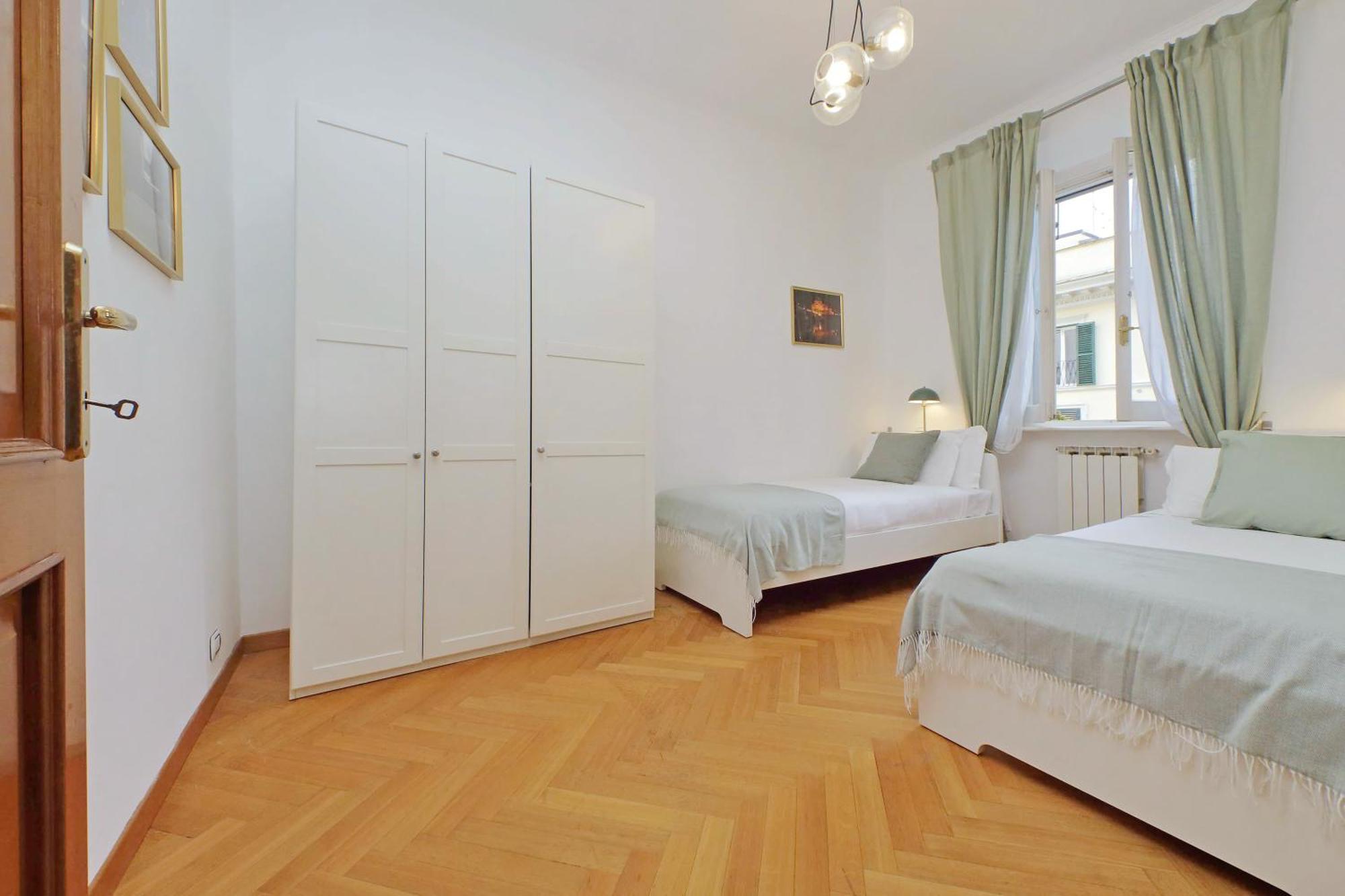 Ych-Comfortable 2 Bedrooms Flat Near Colosseum 로마 외부 사진